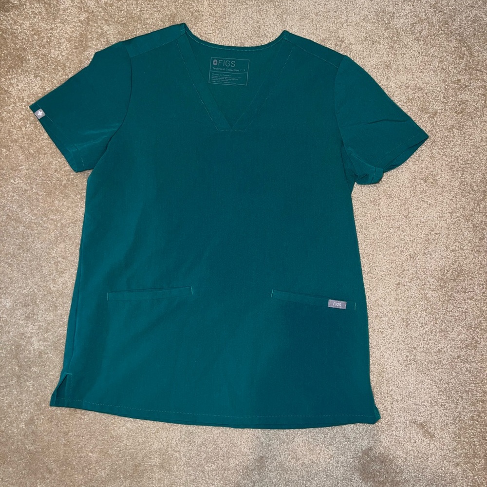 FIGS Hunter Green Casma 3 Pocket Scrub Top size small